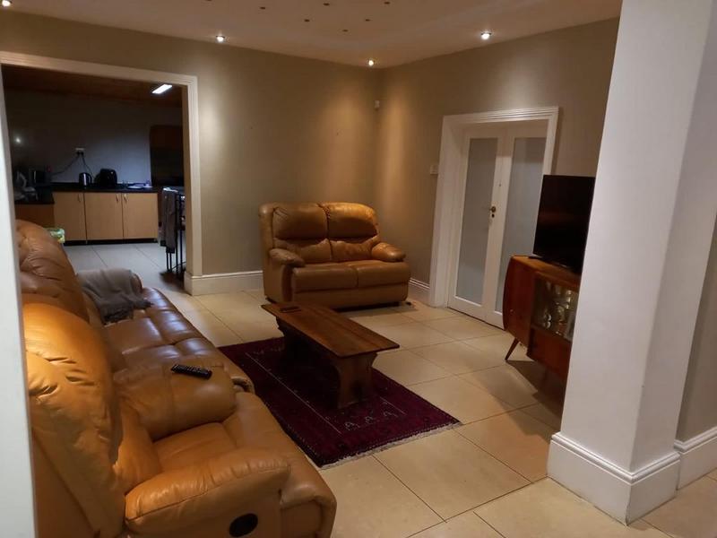 6 Bedroom Property for Sale in Kensington Western Cape